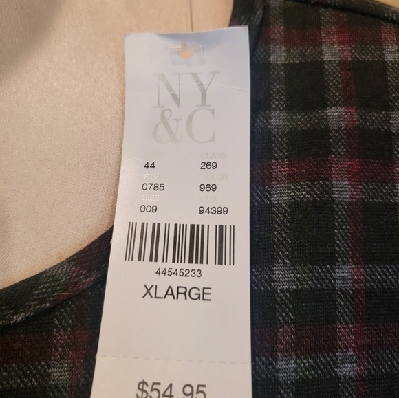 Flare Checkerd Top - Picture 4 of 4